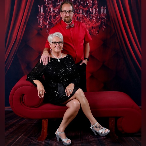 Meet your Posher, Angie - Picture 1 of 1